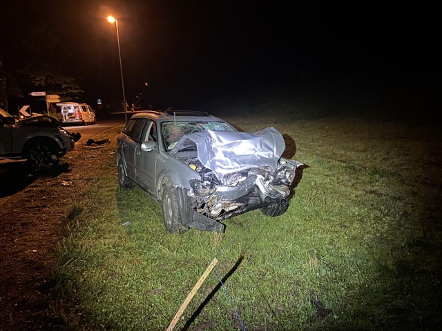 Bei der Frontalkollision wurden fünf Personen verletzt. Foto: Polizei