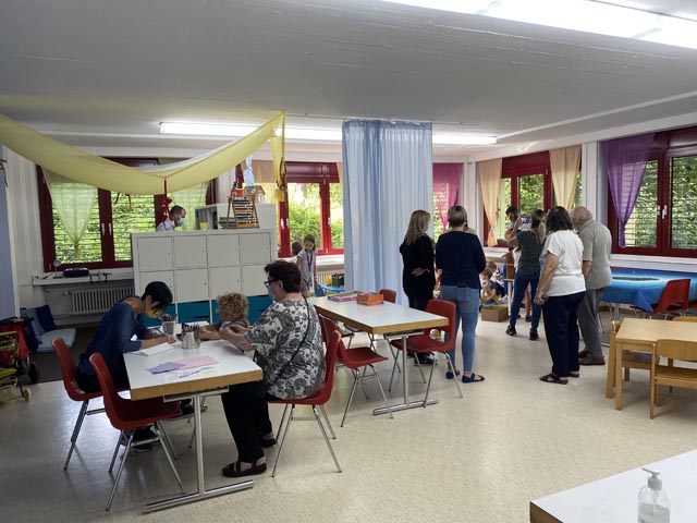 Die Besucher zeigten sich beeindruckt von von der «Chinderinsle» Foto: zVg