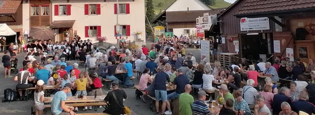 Festgelände mit Moschti. Foto: Dieter Deiss