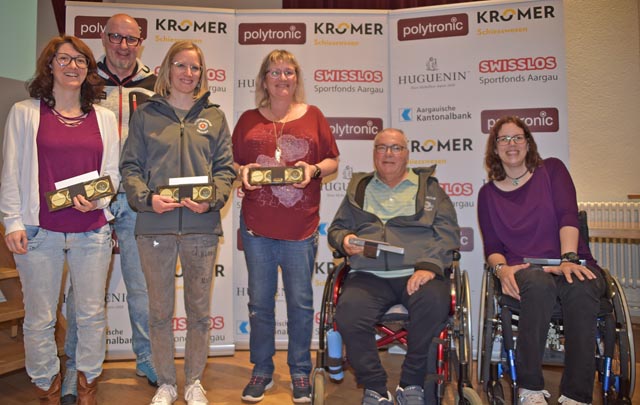 Geehrte Einzelschützen: (von links) Tamara Vock, Rolf Denzler, Bettina Bereuter, Conny Füglister, Marcel Brumann und Nicole Häusler. Foto: wr