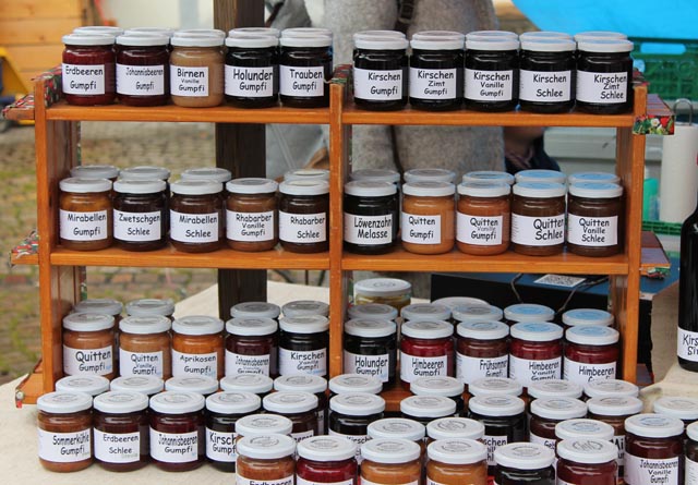 Bei so vielen Konfitürensorten konnte einem die Wahl schwer fallen. Foto: Sonja Fasler Hübner
