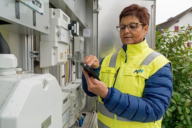 Stromzählerableserinnen und -ableser der AEW sind unterwegs