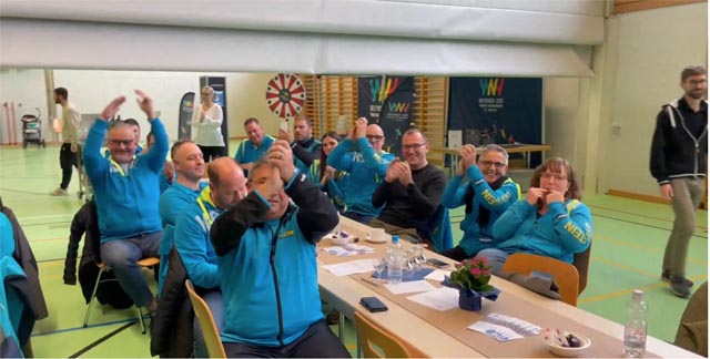 Die Delegierten des TV Stein hielten sich nicht zurück mit ihrer Freude, als das Abstimmungsergebnis offiziell bekanntgegeben wurde. Foto: zVg