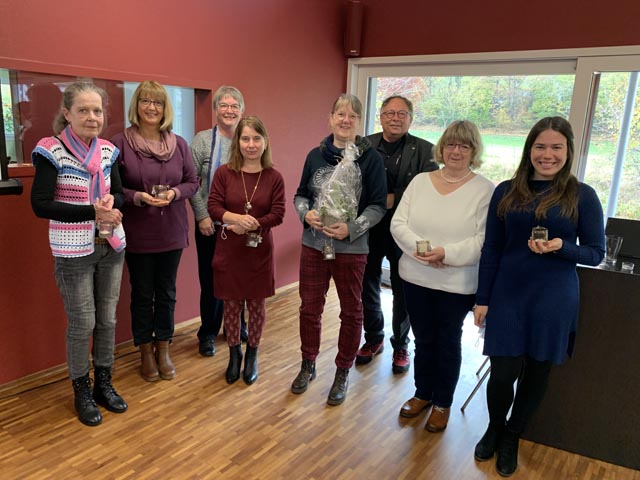 Die Mitarbeitenden der reformierten Kirche Wegenstettertal mit Pfarrerin Irina von Bürck (rechts) und Präsidentin Ruth Imhof-Moser (3. v.l.). Foto: Fritz Imhof