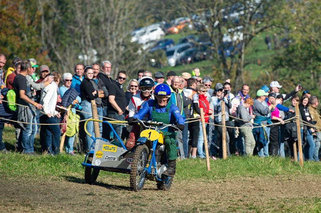 Einen nostalgischen Anblick boten die Veteranen in ihren alten Kisten. Foto: VMC