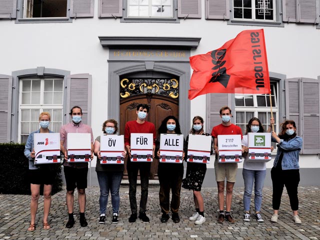 Die ÖV-Initiative wurde im Sommer bei der Landeskanzlei eingereicht. Foto: zVg