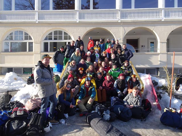 Die Turnerschar Wölflinswil am Skiweekend in Davos. Foto: zVg