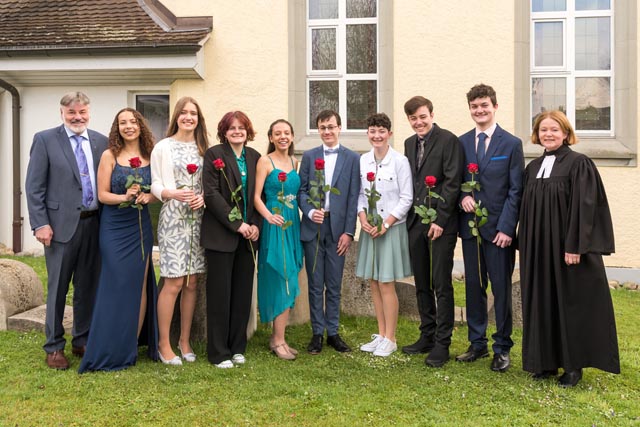 Acht junge Menschen wurden in Stein konfirmiert. Foto: Karine Weichelt, Stein