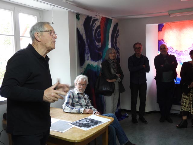 Hans Böller und Max Matter an der Vernissag. Foto: Peter Bircher 