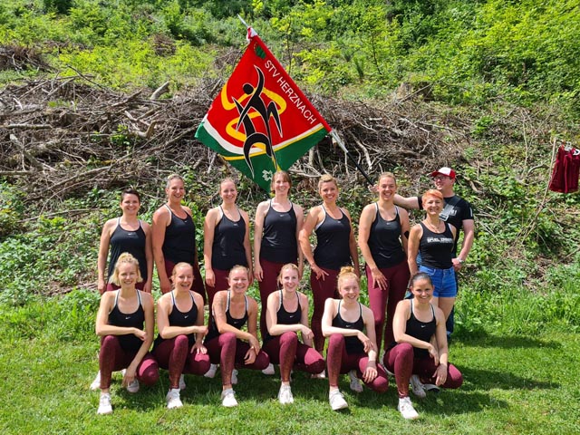 2. Platz für die Team-Aerobic-Turnerinnen des STV Herznach an den Aargauer Meisterschaften. Foto: zVg
