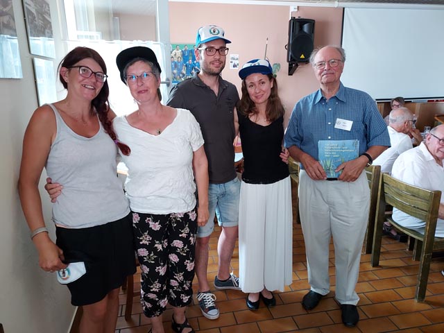 «Insignien» als Startpaket für neue Aktivmitglieder.