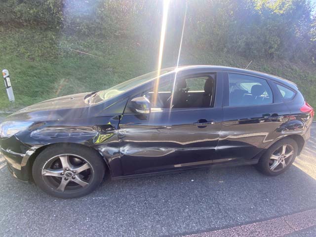 Ein alkoholisierter PW-Lenker verursacht einen Selbstunfall. Foto: Polizei AG