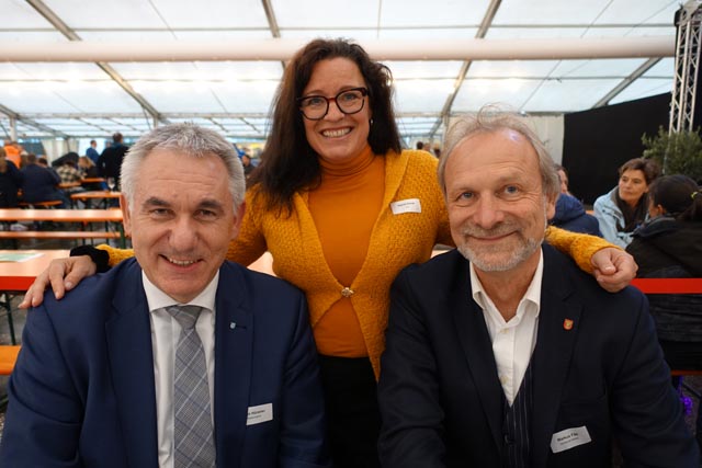 Freuten sich an der offiziellen Einweihungsfeier (von links): Regierungsrat Alex Hürzeler, Schulleiterin Astrid Zeiner und Gemeindeammann Markus Fäs. Foto: Peter Schütz