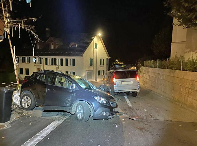Die Kantonspolizei Aargau stellte fest, dass die 40-jährige Unfallverursacherin stark alkoholisiert war. Foto: Polizei AG