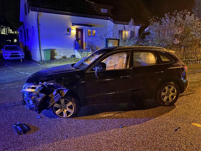 Der Motorradlenker wurde bei der Frontalkollision schwer verletzt. Foto: Polizei BL