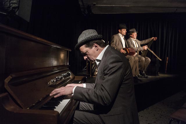 Theatraler Liederabend am 10. Dezember im Meck in Frick mit Duo MeierMoser &amp; Der Huber. Foto: zVg