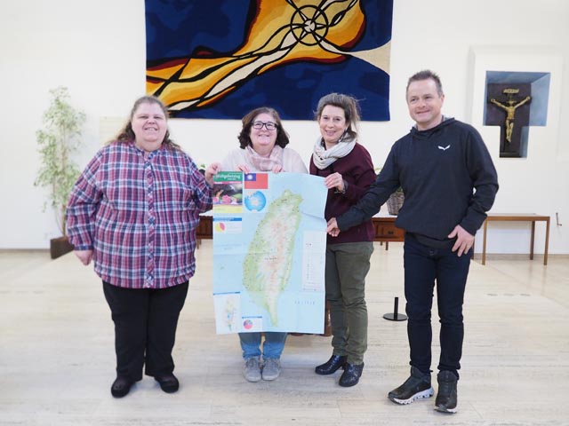 Das Vorbereitungsteam für den Weltgebetstag in Stein (von links) Manuela Köchling, Conchetta Libonati, Stefanie Achermann und Fabrice Müller. Foto: Christina Kessler