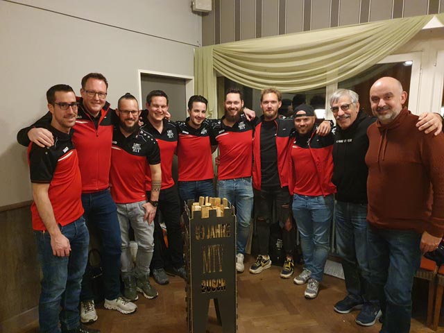 Pascal Hurt, Andreas Thommen, Nicola Peter, Sascha Peter, Sandro Bieri, Roman Mahrer, Marco Guldimann, Silvan Bossard, Andreas Güntert, Guiseppe Esposito (von links). Foto: zVg