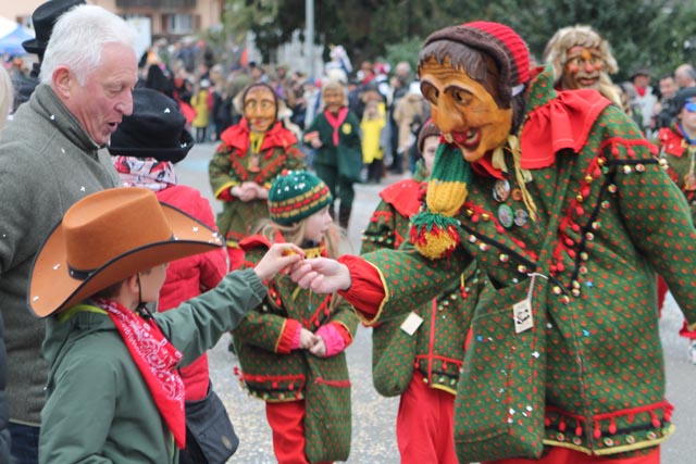 Süssigkeiten gefällig, kleiner Cowboy? Foto: Sonja Fasler
