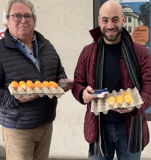 Parteileitungsmitglied Viktor Reimann (links) mit Nationalratskandidat und Bezirksparteipräsident Daniele Mezzi. Foto: zVg