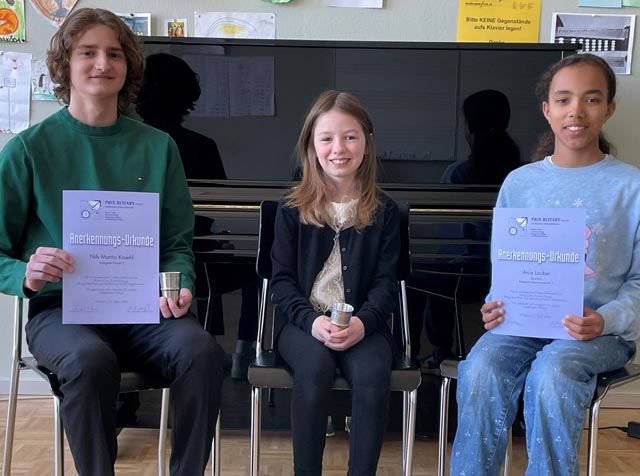 Spitzenplätze für Nils Martin Kroehl, Wittnau, Eliana Rippstein, Wittnau, und Ania Lauber, Oeschgen (von links). Foto: zVg