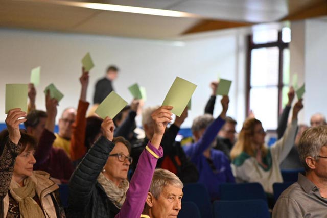 Die Mitglieder der SP Aargau fassten am Parteitag die Parolen für den 18. Juni. Foto: zVg