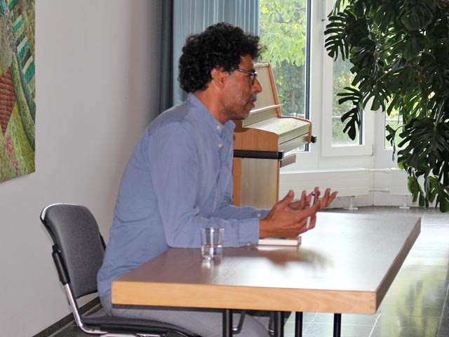 Schriftsteller Usama Al Shahmani. Foto: zVg