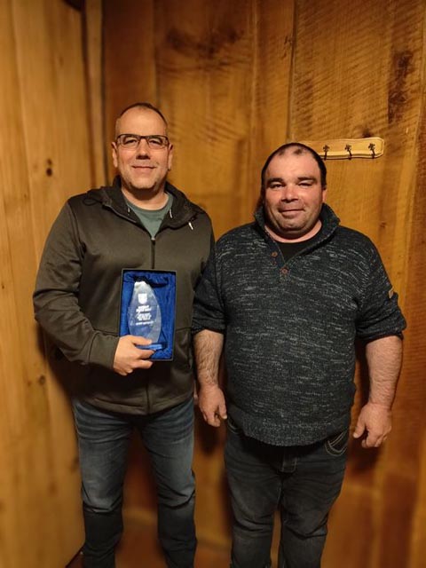 Der abtretende und der neue Präsident: Lukas Schmid (links), Christian Brogle (rechts). Foto: zVg