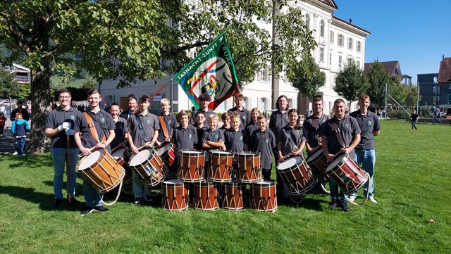 Die Ryburger Jungtambouren räumten am ZJTPF in Arth ab. Foto: zVg