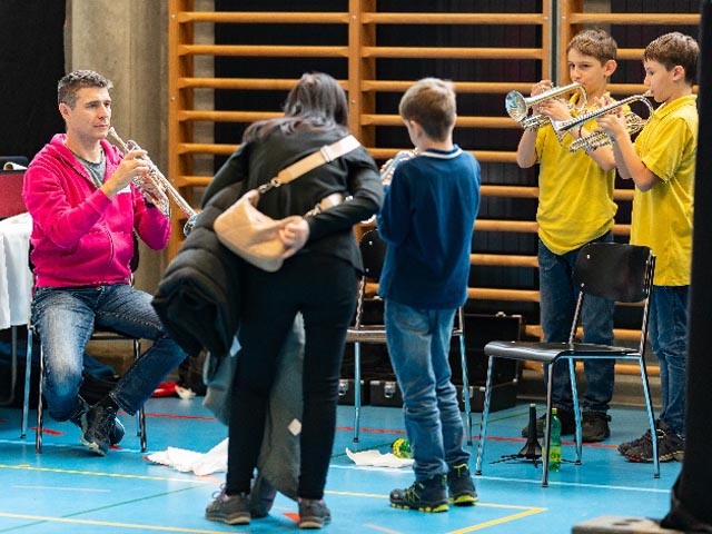 Musikinstrumente konnten erlebt und ausprobiert werden. Foto: zVg