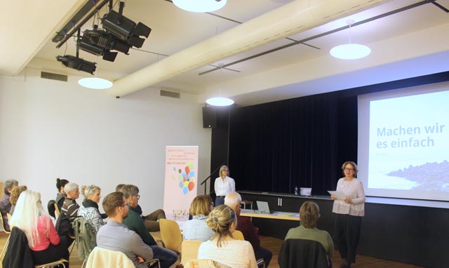 Aurelia Munz stellt die Fachstelle vor.  Foto: Kujtim Shabani