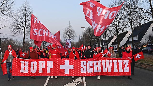 Die TV-Stein-Delegation durfte den Fanmarsch anführen. Foto: zVg