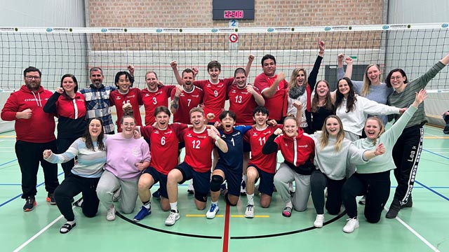 Die Jungs und Mädels von Volley Smash 05 Laufenburg-Kaisten freuen sich über den Einzug in den Aargauer Cup-Halbfinal. Foto: zVg