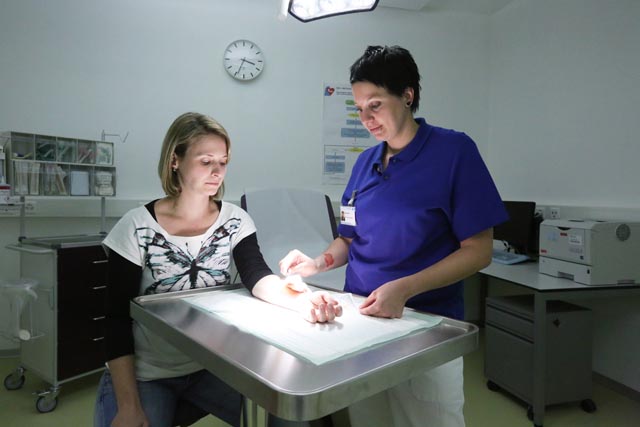 Symbolbild «Behandlung». Foto: zVg