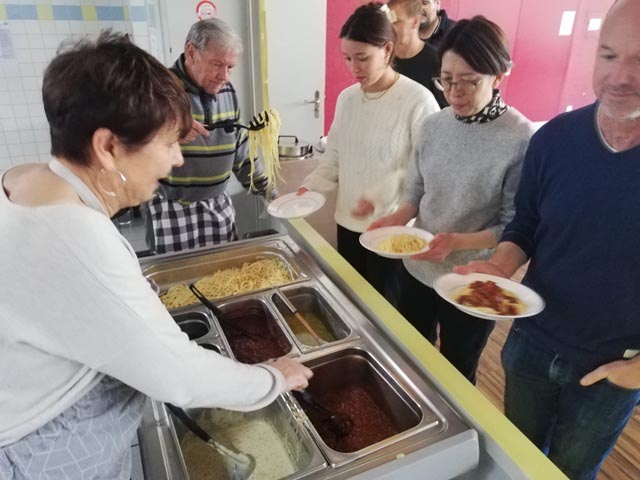 Spaghetti mit vier Saucen standen zur Auswahl. Foto: zVg