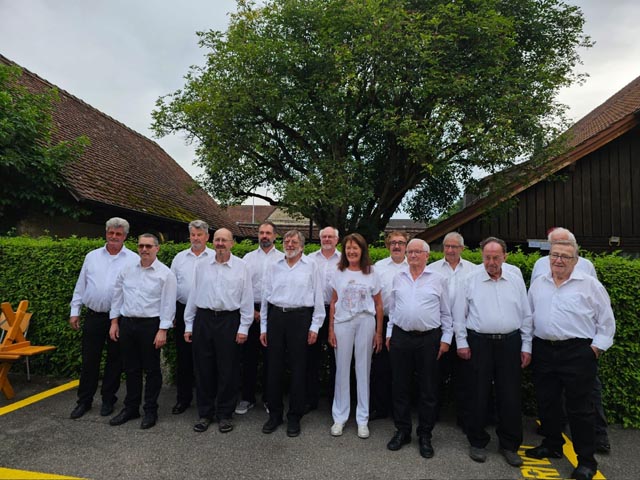 Obermumpf-Zeiningen: Männerchor zu Besuch in Schinznach-Dorf