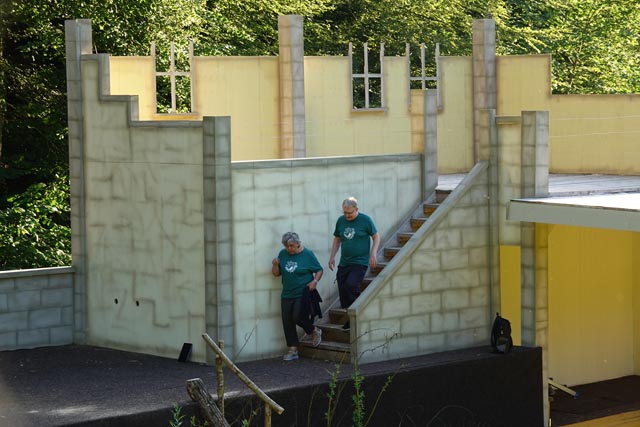 Blick auf die Bühne. Foto: Peter Schütz