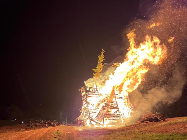 Das 1.-August-Feuer ist entfacht. Foto: zVg