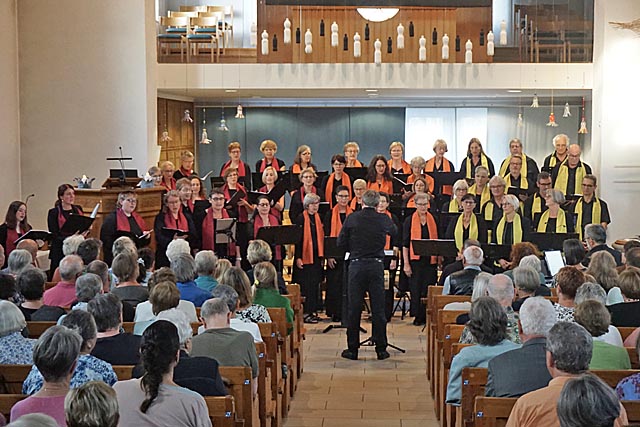 Konzert der Projektchöre mit Band. Foto: zVg