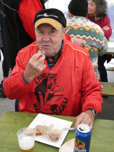 Traditionelles Säuschwänzli-Ässe. Foto: Jörg Wägli