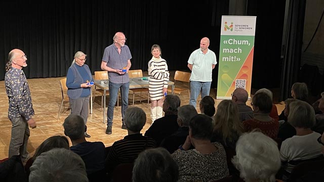 Das Theaterensemble Obertor und die Theatergruppe Schloss Hegi führten ins Thema ein...