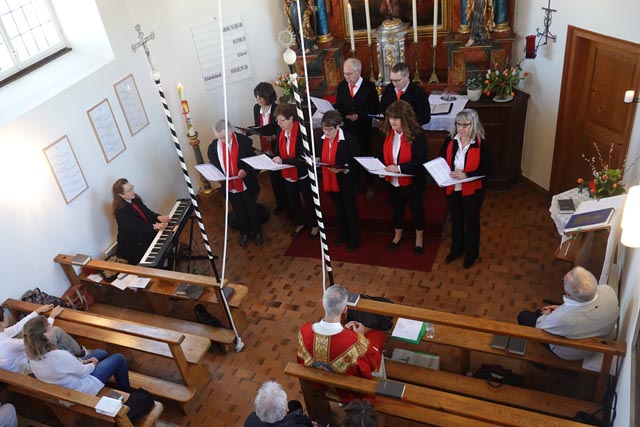 Gottesdienst in der Kapelle Wallbach. Foto: zVg