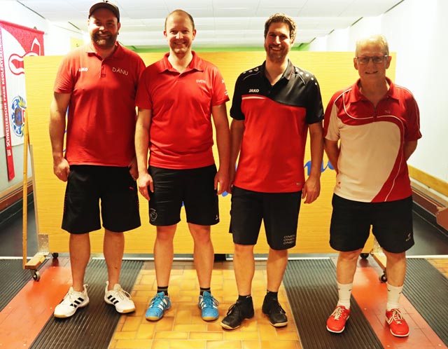 Von links Daniel Leibundgut (4. Rang), Sven Scheidegger (Gold), Michael Heini (Silber) und Nik Wendelspiess (Bronze). Bild: zVg
