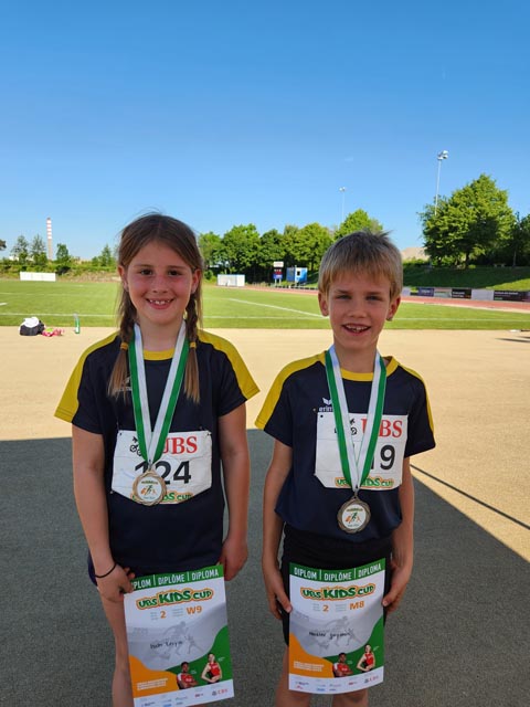 Enya Isch und Jayden Hasler, beide Rang 2. Foto: René Isch