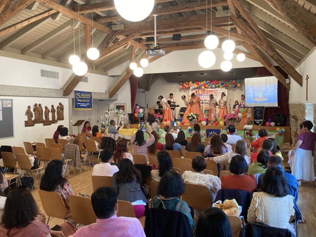 El Shaddaj Frick feiert ihren Glauben und ihre Bewegung _  Fest des Glaubens, der Gemeinschaft und Verbundenheit