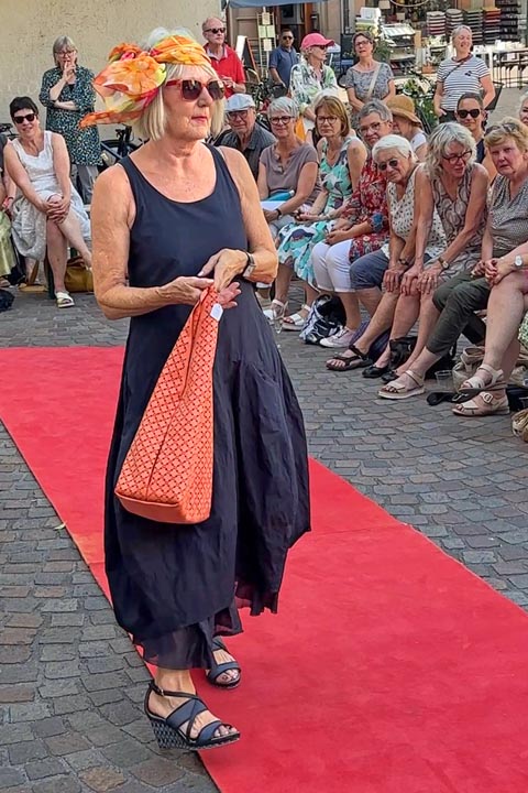 Die Models führten die Mode aus dem Brocki gekonnt und mit viel Charme vor. Foto: zVg 