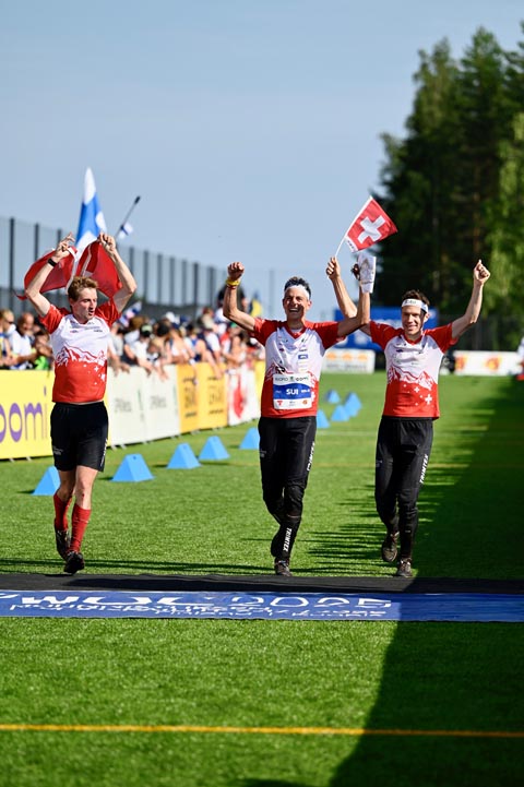  Die Männerstaffel mit Matthias Kyburz läuft zu Silber. Foto: zVg