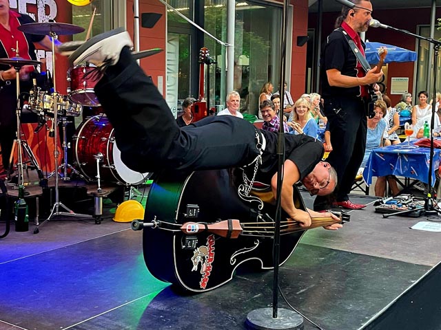 Rheinfelden tanzt: Latin, Rock’n’Roll und Oldtimer-Charme 