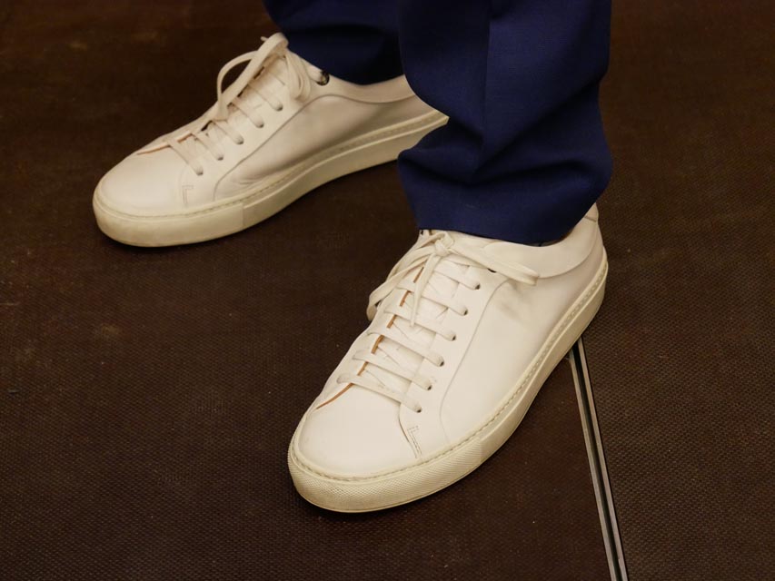 Weisse Turnschuhe sind ein Sinnbild der neuen Unternehmenskultur.