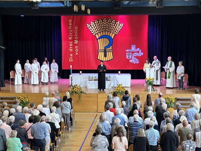Die ökumenische Bettagsfeier fand in der Mehrzweckhalle in Möhlin statt.